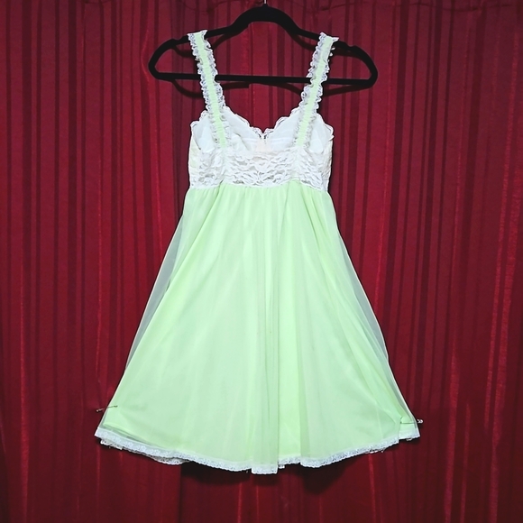 Olga Other - Horrible Pics Of This Vintage Olga chartreuse  chemise thingamajig dress